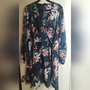Plus Size City Chic Floral Print Wrap Dress Size 18